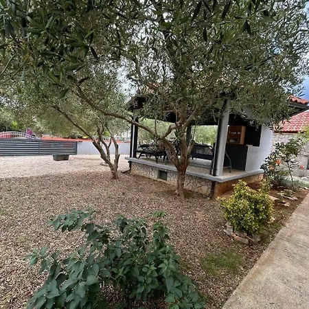 Pogi Srima Apartment Vodice